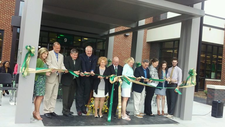 Glenvar ribbon cutting