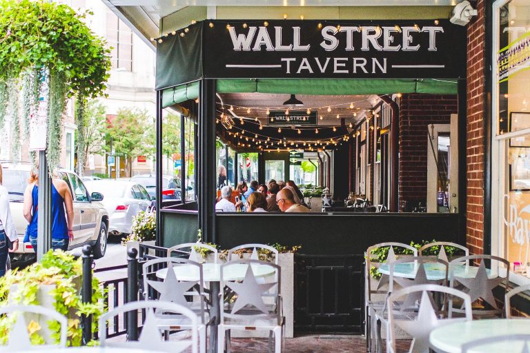 Wall Street Tavern