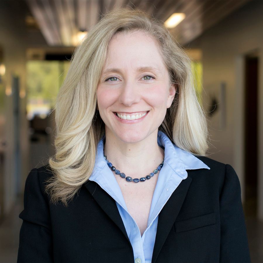 Spanberger makes history as Virginia’s first woman governor, signs 10 executive orders