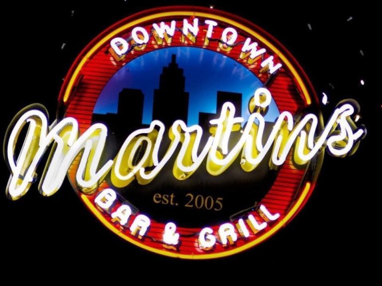 Martin's Downtown logo