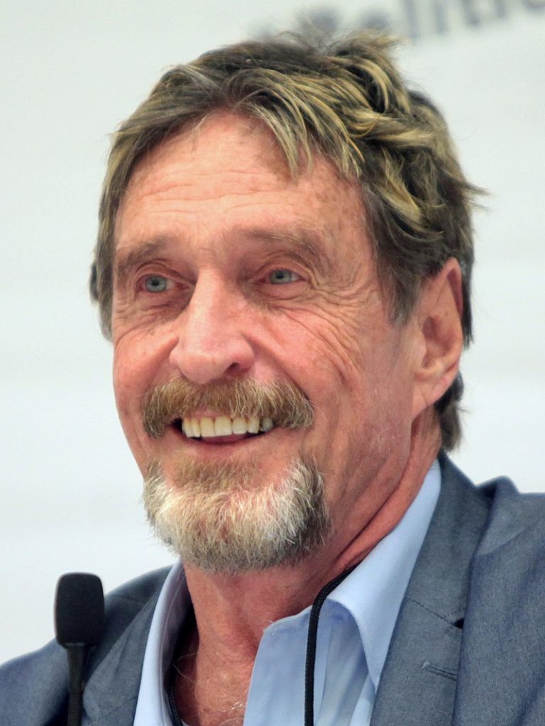 800px-John_McAfee_by_Gage_Skidmore_(cropped)