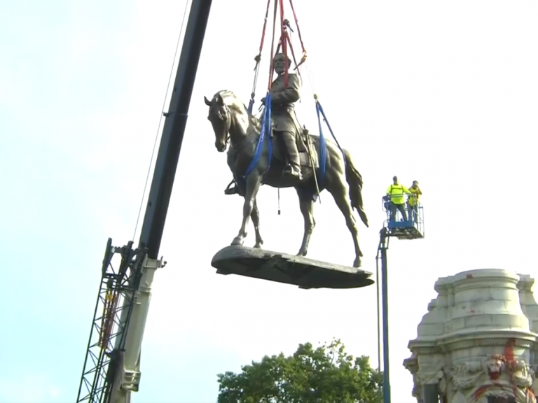 Robert E. Lee Statue Comes Down