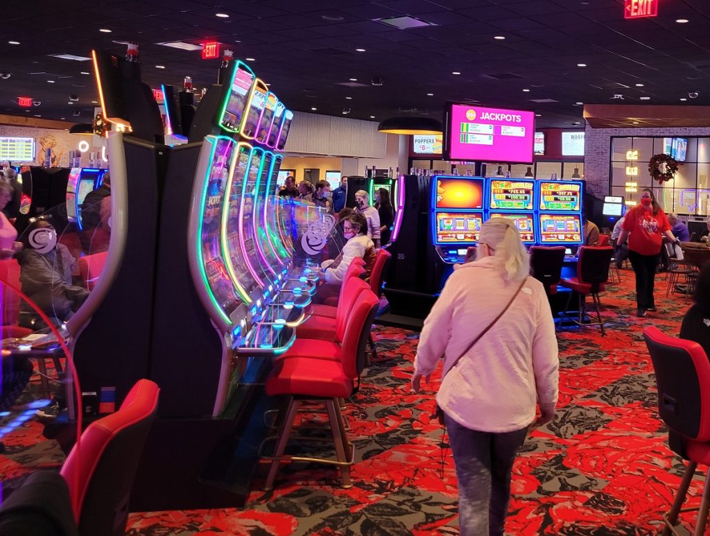 Rosie’s expands, adds gaming machines, new bar and sound stage