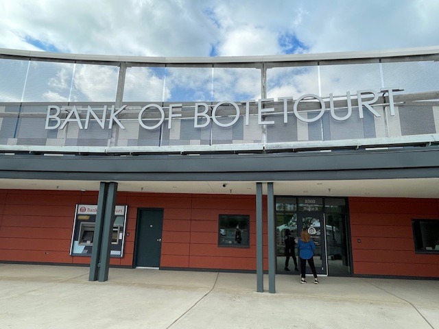 Bank of Botetourt outside