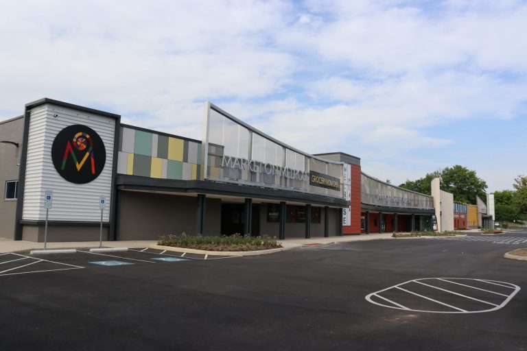 melrose Plaza outside